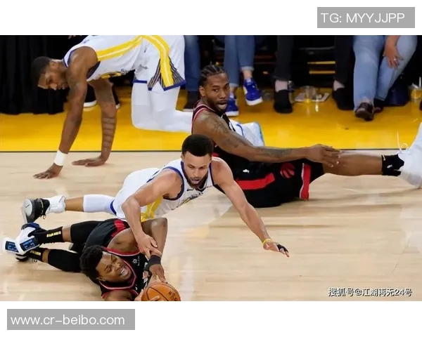 KD表达失望上半场表现优异却遭逆转输球方式令他感到糟糕透顶