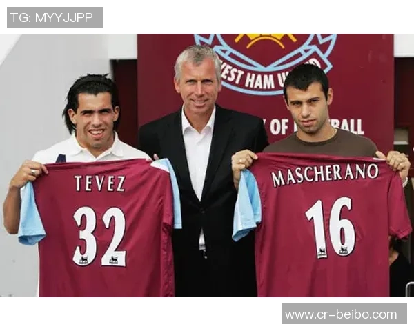 德保罗晒世界杯夺冠三周年纪念照身披球网叼雪茄感慨一切都值得