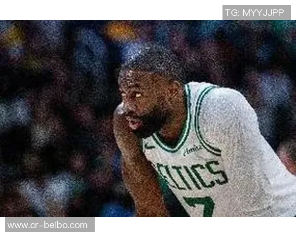 杰伦布朗谈遭遇包夹时的传球选择强调对队友的信任与团队合作的重要性 杰伦布朗谈遭遇包夹时的传球选择强调对队友的信任与团队合作的重要性