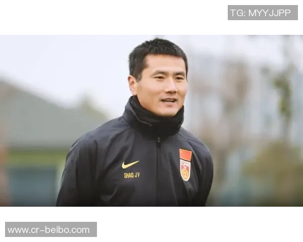 国足专注体能训练邵佳一持续考察队员状态与表现 国足专注体能训练邵佳一持续考察队员状态与表现