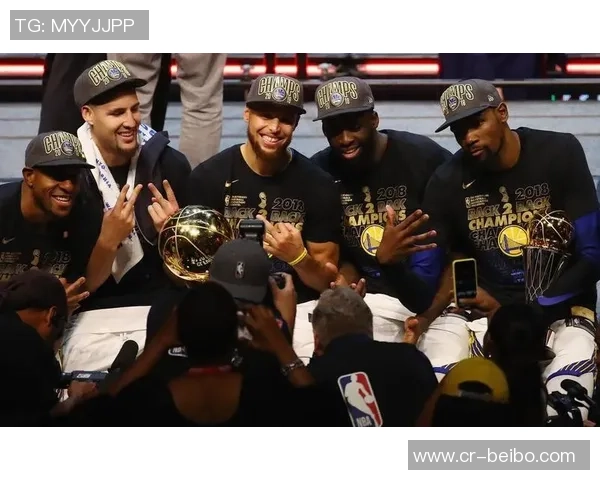 尼克杨看好勇士超越火箭库里追梦巴恩斯经验助力争前三 尼克杨看好勇士超越火箭库里追梦巴恩斯经验助力争前三