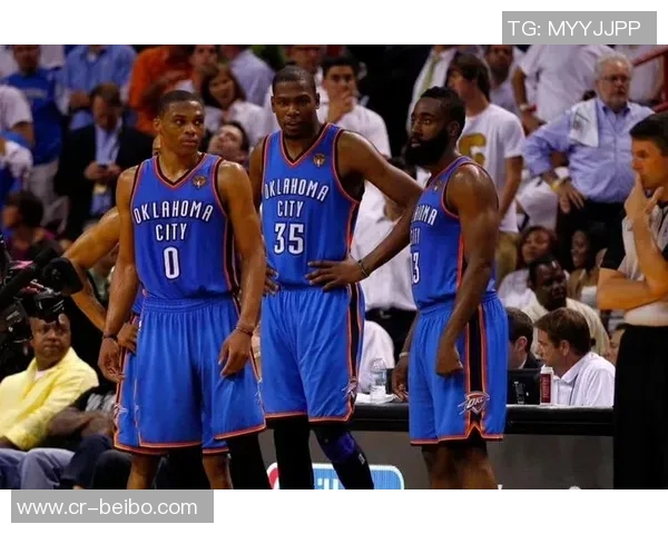 追梦回忆:初入联盟时与杜威二少对决的艰难岁月与俄城的困境 追梦回忆:初入联盟时与杜威二少对决的艰难岁月与俄城的困境